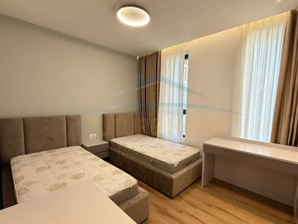 Tirane, jepet me qera apartament 2+1 Kati 3, 104 m² 1.000 € (jordan misja)