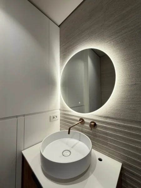 Tirane, jepet me qera apartament 1+1+Aneks+Ballkon Kati 13, 70 m² 1.200 € 