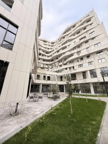 Tirane, jepet me qera ambjent biznesi Kati 2, 120 m² 1.100 € (Vasil Shanto)