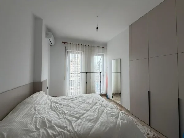 Tirane, jepet me qera apartament 2+1 Kati 6, 80 m² 900 € (pazari i ri)