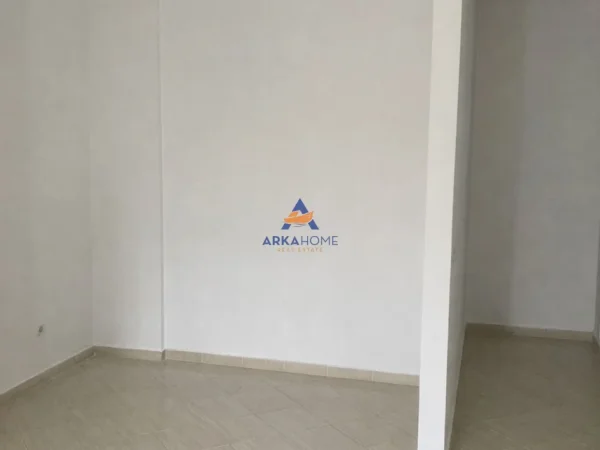 Durres, shitet apartament 1+1 Kati 0, 51 m² 60.000 € (SHKEMBI I KAVAJES)