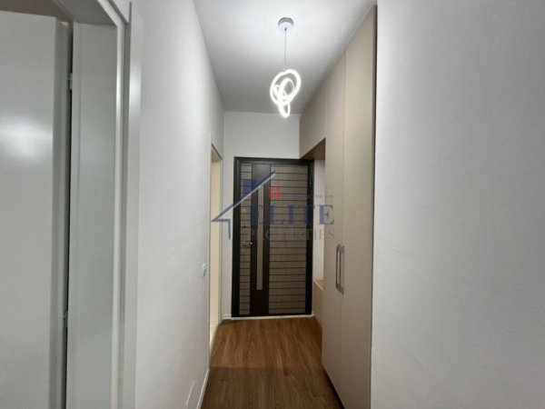 Tirane, shitet apartament 1+1+Ballkon Kati 6, 67 m² 120.000 € (Yzberisht)