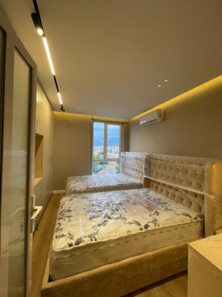 Tirane, shitet apartament 2+1 , 109 m² 25.300.009 Lek (Rruga e Dibrës, afër Shkollës së Bashkuar)