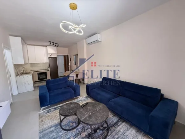 Tirane, jepet me qera apartament 1+1+Ballkon Kati 2, 70 m² 600 € (Kopshti Botaniku)