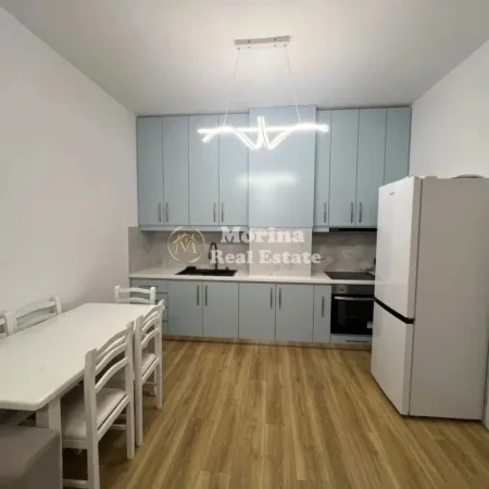 Tirane, jepet me qera apartament 1+1+Ballkon Kati 4, 60 m² 600 € (Ish Fusha Aviacionit)