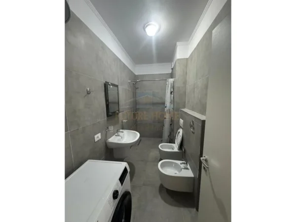 Tirane, jepet me qera apartament 1+1 Kati 5, 77 m² 500 € (Unaza e Re, Oasis Residence)