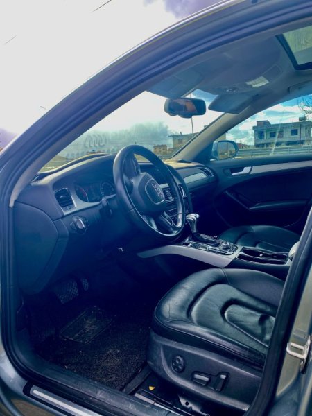Kavaje, shes makine Audi a4 Benzin, gri metalizato automatik Klima 19.000 km 6.200 €