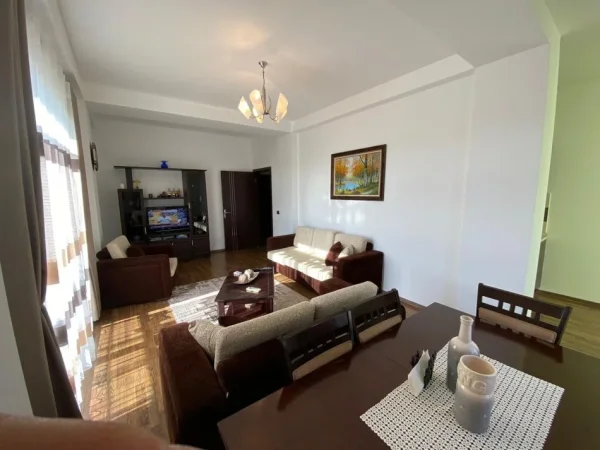 Tirane, shes 2+1+2+PARKING, Kati 2, 134 m² 259.400 € (Prane Hotel Radisson)