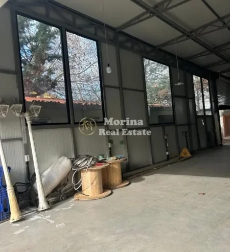 Tirane, jepet me qera ambjent biznesi Kati 0, 700 m² 3.500 € (Kinostudio)