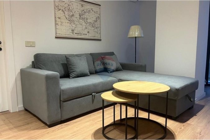 Tirane, jepet me qera apartament 1+1 Kati 3, 89 m² 750 € 