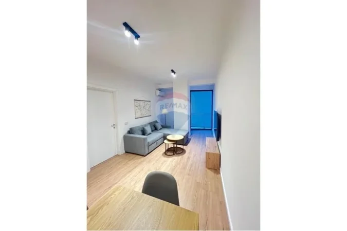 Tirane, jepet me qera apartament 1+1 Kati 3, 89 m² 750 € 