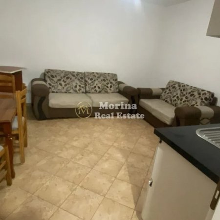 Tirane, jepet me qera apartament 1+1 Kati 1, 60 m² 330 € (Selite)