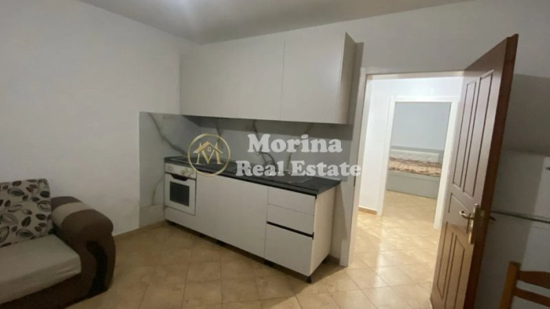 Tirane, jepet me qera apartament 1+1 Kati 1, 60 m² 330 € (Selite)