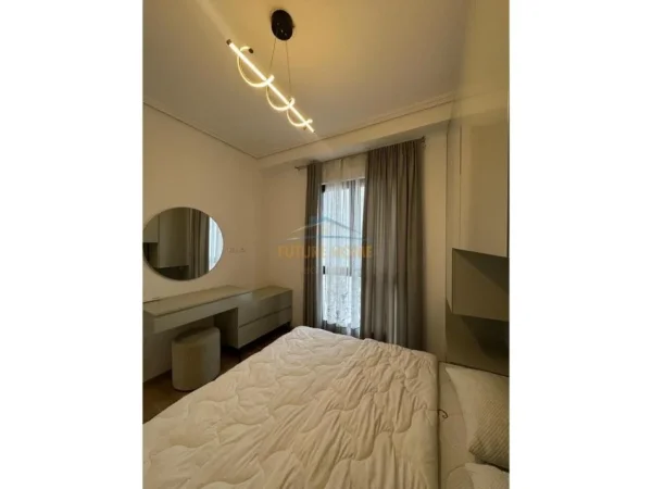 Tirane, shitet apartament 1+1+Ballkon Kati 11, 69 m² 160.000 € (Farmacia 10, Kompleksi Arlis)