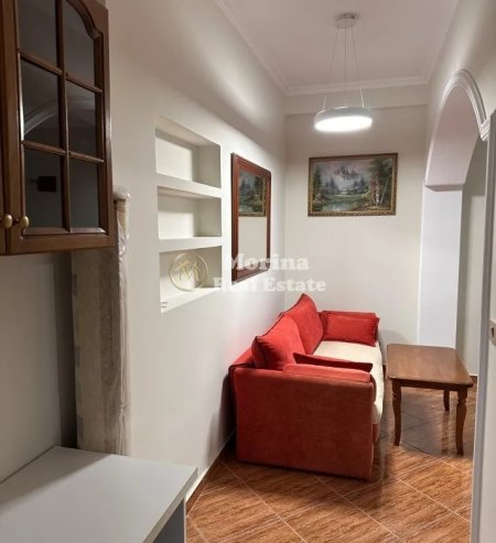 Tirane, jepet me qera apartament 1+1 Kati 1, 65 m² 400 € (5 Maji)