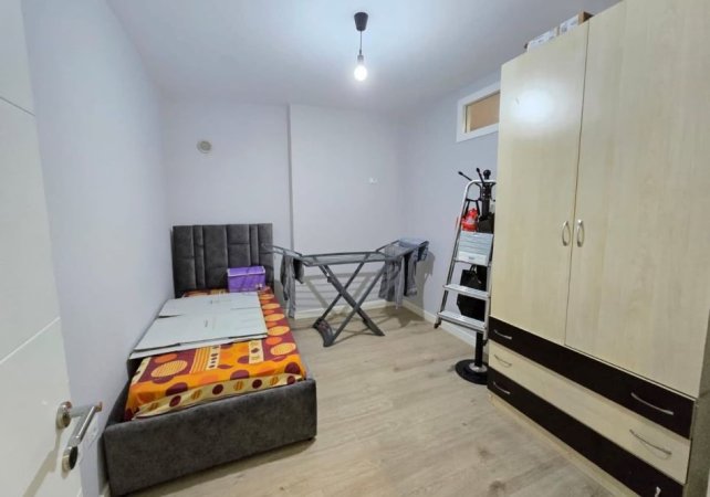 Tirane, jepet me qera apartament 2+1 Kati 3, 80 m² 600 € 