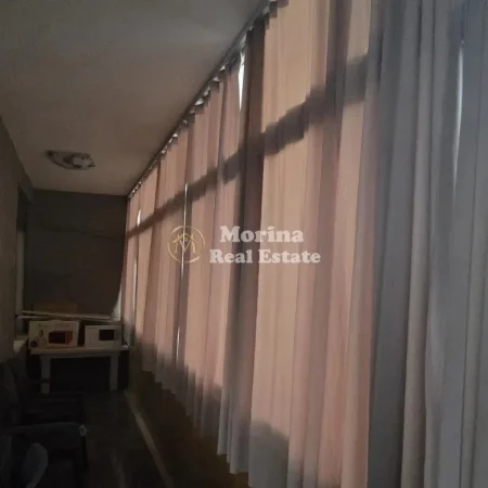 Tirane, jepet me qera apartament 2+1 Kati 4, 650 m² 650 € (Liqeni Artificial)