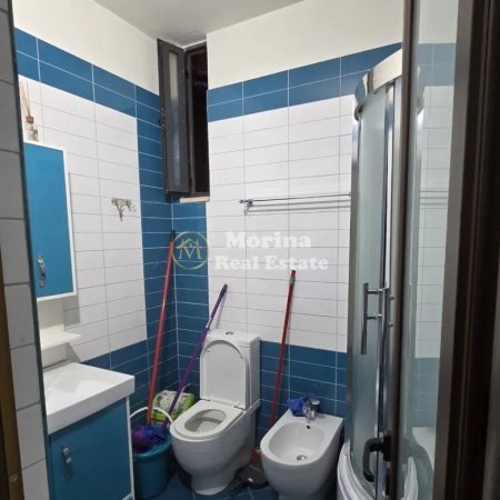 Tirane, jepet me qera apartament 2+1 Kati 4, 650 m² 650 € (Liqeni Artificial)