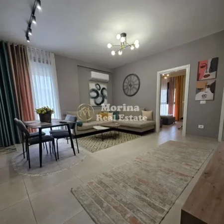 Tirane, jepet me qera apartament 2+1+Ballkon Kati 4, 154 m² 900 € (Kopeshti Botanik)