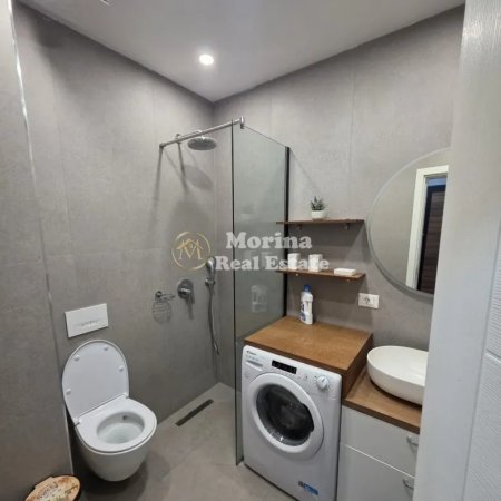 Tirane, jepet me qera apartament 2+1+Ballkon Kati 4, 154 m² 900 € (Kopeshti Botanik)