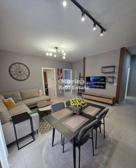 Tirane, jepet me qera apartament 2+1+Ballkon Kati 4, 154 m² 900 € (Kopeshti Botanik)