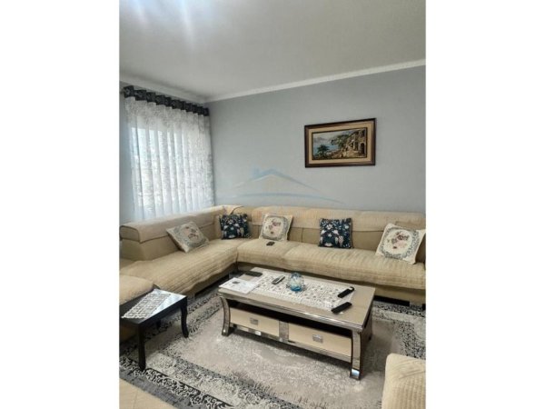 Tirane, shitet apartament 2+1+Ballkon Kati 3, 177 m² 212.000 € (fresk)