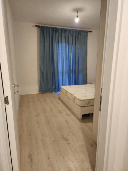 Tirane, jepet me qera apartament 2+1 Kati 3, 500 € 