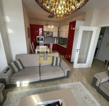 Tirane, jepet me qera apartament 1+1+Ballkon , 550 € (Kompleksi Grand, Ali Dem, Tirane)