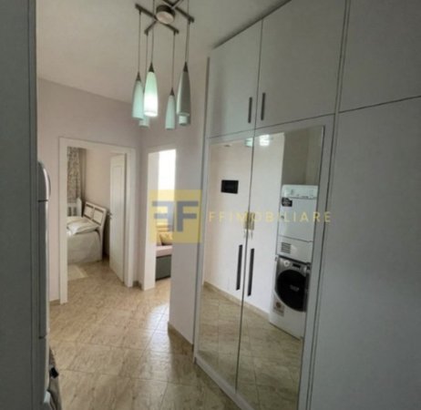 Tirane, jepet me qera apartament 1+1+Ballkon , 550 € (Kompleksi Grand, Ali Dem, Tirane)