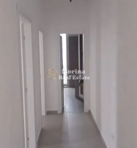 Tirane, jepet me qera apartament 2+1 Kati 5, 75 m² 400 € (Rruga 5 Maji)