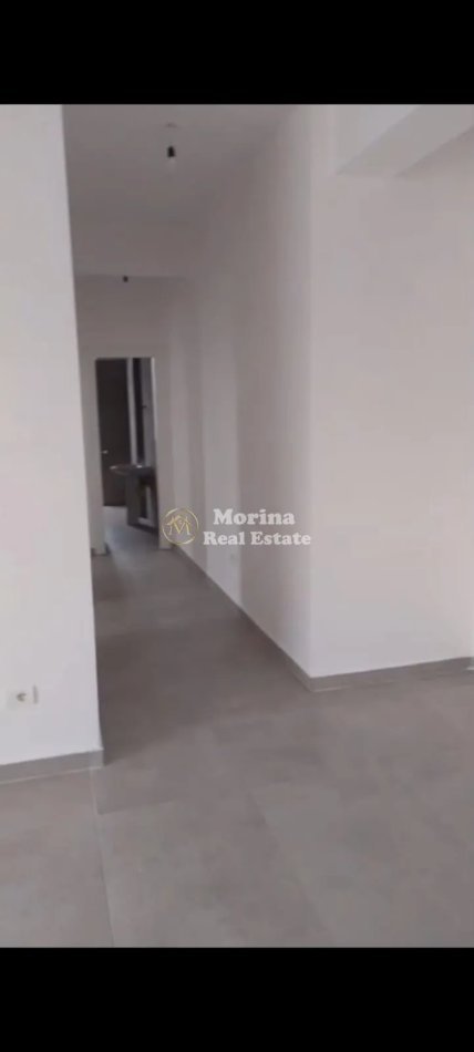 Tirane, jepet me qera apartament 2+1 Kati 5, 75 m² 400 € (Rruga 5 Maji)