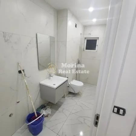Tirane, shitet apartament 1+1 Kati 2, 77 m² 180.000 € (Komuna e Parisit)
