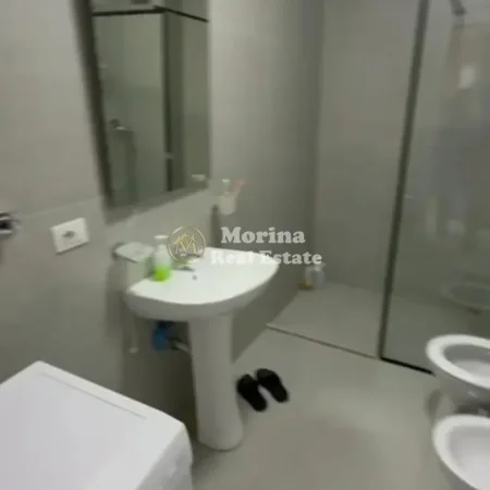 Tirane, jepet me qera apartament 2+1 Kati 5, 85 m² 850 € (Rruga e Durresit)