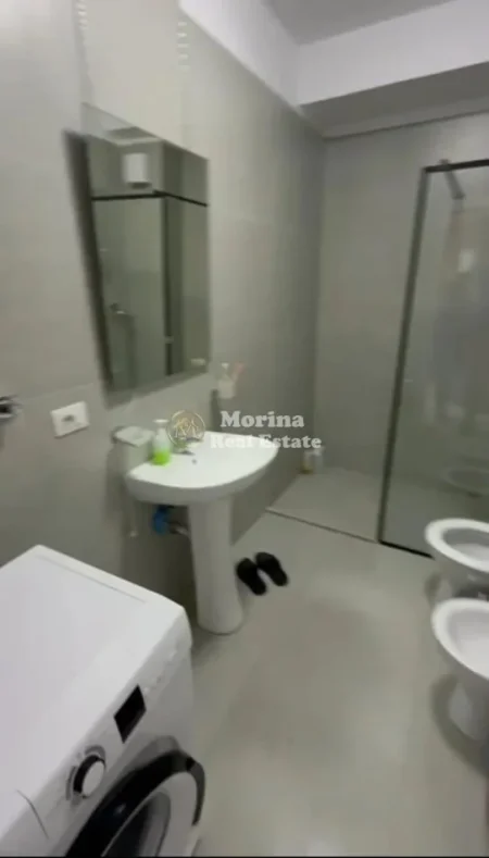 Tirane, jepet me qera apartament 2+1 Kati 5, 85 m² 850 € (Rruga e Durresit)