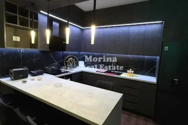 Tirane, jepet me qera apartament 1+1 Kati 3, 70 m² 500 € (Kamez)