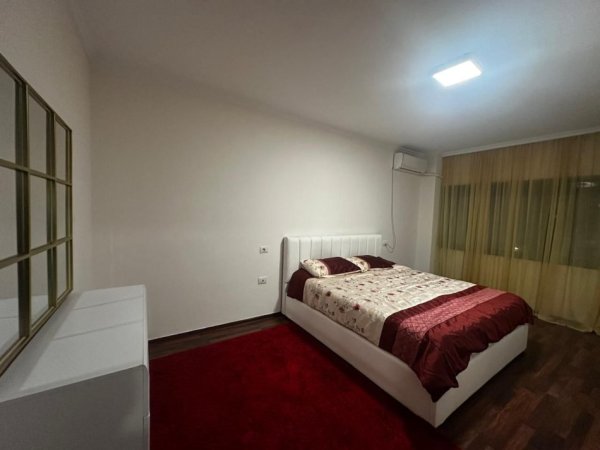 Tirane, jepet me qera apartament 2+1 Kati 5, 800 € 
