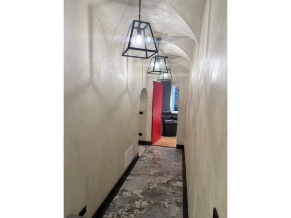 Tirane, jepet me qera apartament 1+1 Kati 4, 71 m² 1.000 € (Shallvare)