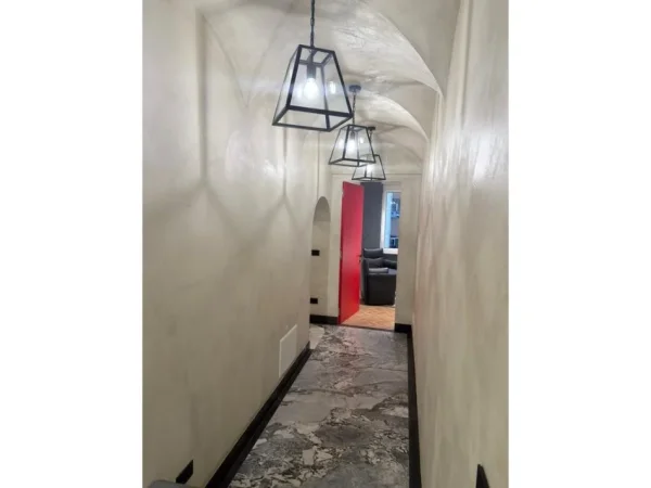 Tirane, jepet me qera apartament 1+1 Kati 4, 71 m² 1.000 € (Shallvare)