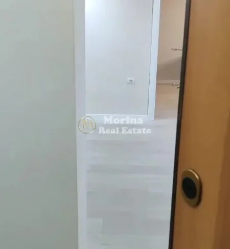 Tirane, jepet me qera apartament 3+1 Kati 2, 90 m² 800 € (21 Dhjetori)