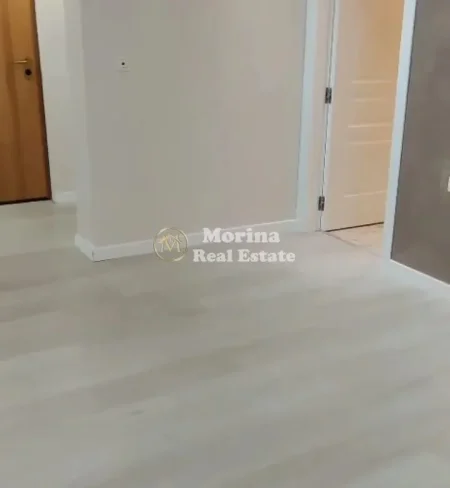 Tirane, jepet me qera apartament 3+1 Kati 2, 90 m² 800 € (21 Dhjetori)