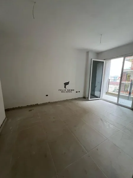 Tirane, shitet apartament 1+1 Kati 3, 52 m² 68.000 € (UNIVERS CITY)