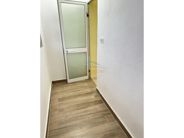 Tirane, shitet apartament 1+1+Ballkon Kati 2, 54 m² 95.000 € (Shkolla Bajram Curri)