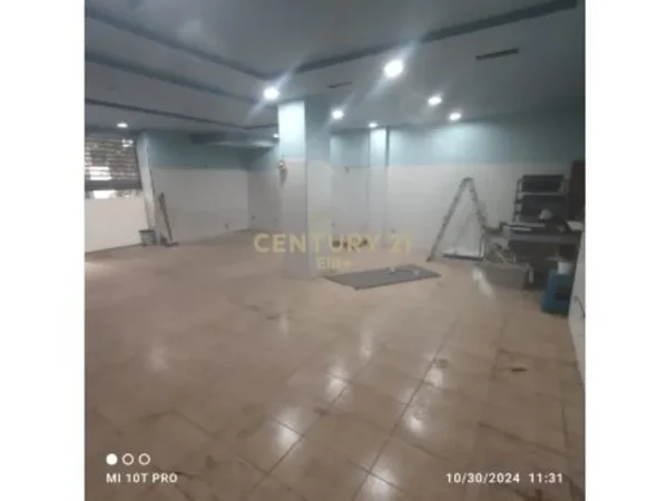 Tirane, shitet ambjent biznesi Kati 0, 110 m² 85.000 € (Fresk)