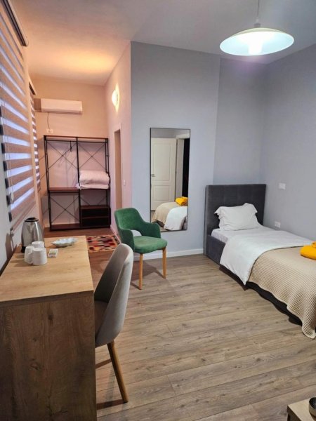 Tirane, shitet hotel , 285 m² (Rruga e Durresit)