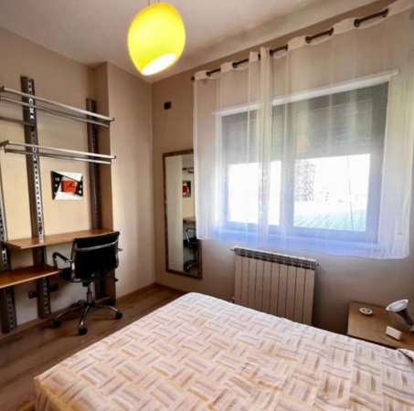 Tirane, jepet me qera apartament 2+1 Kati 4, 1.200 € 