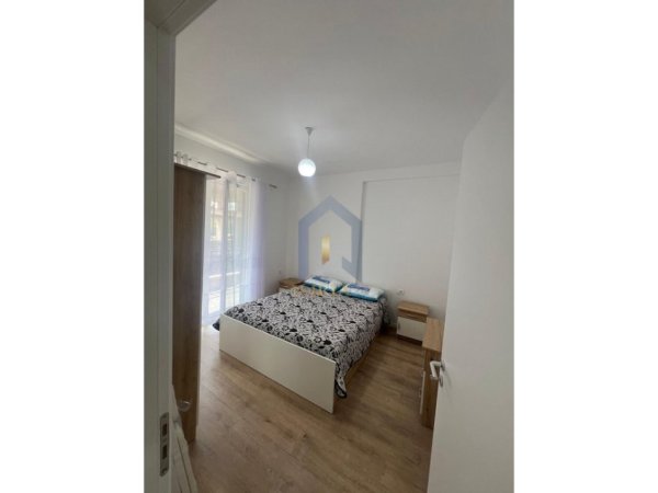 Tirane, jepet me qera apartament 2+1 Kati 3, 98 m² 450 € (rruga lidhja e prizrenit)
