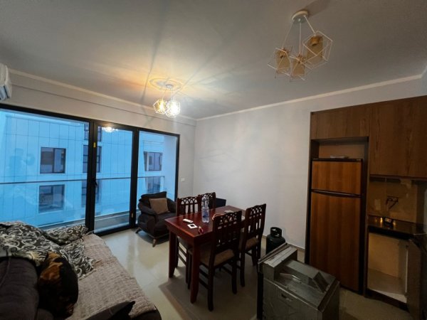 Tirane, jap me qera apartament 2+1+Ballkon Kati 5, 70 m² 550 € (Porcelan)