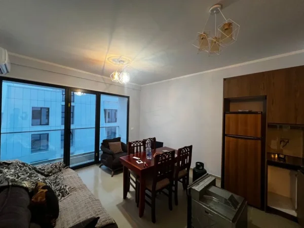 Tirane, jap me qera apartament 2+1+Ballkon Kati 5, 70 m² 550 € (Porcelan)