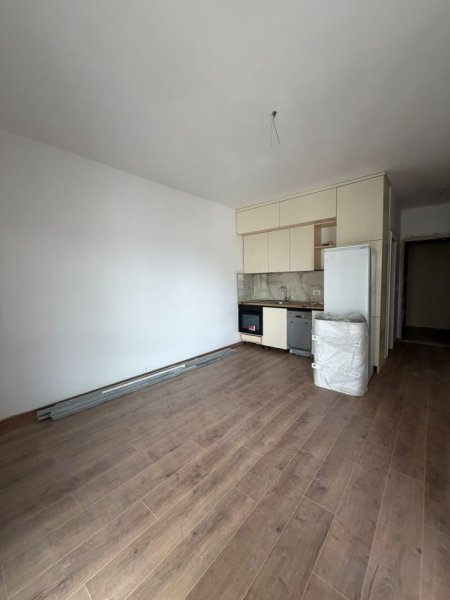 Tirane, jepet me qera apartament 1+1+Ballkon Kati 1, 60 m² 650 € (ZOGU I ZI)