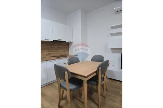 Tirane, jepet me qera apartament 1+1 Kati 3, 74 m² 600 € 
